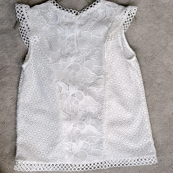 NWT WHBM RUFFLE AND LACE SLEEVELESS TOP - Size 4 - Picture 8 of 9